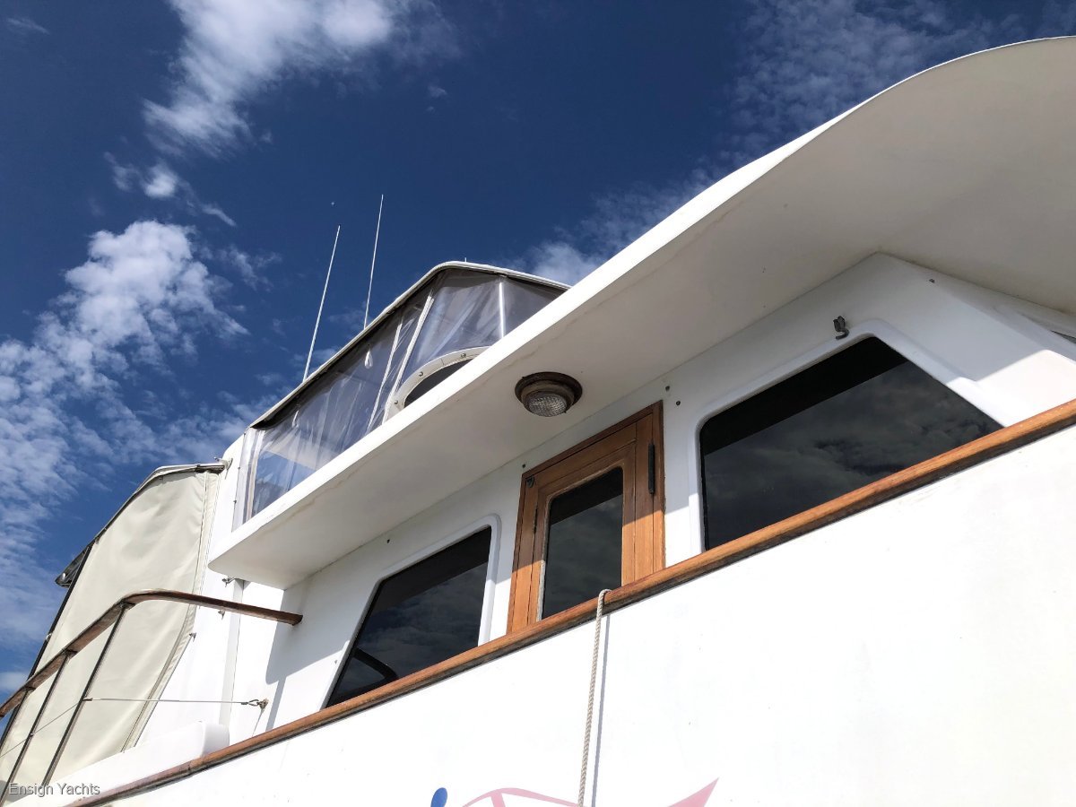 OCEAN ALEXANDER 55 PILOTHOUSE CRUISER