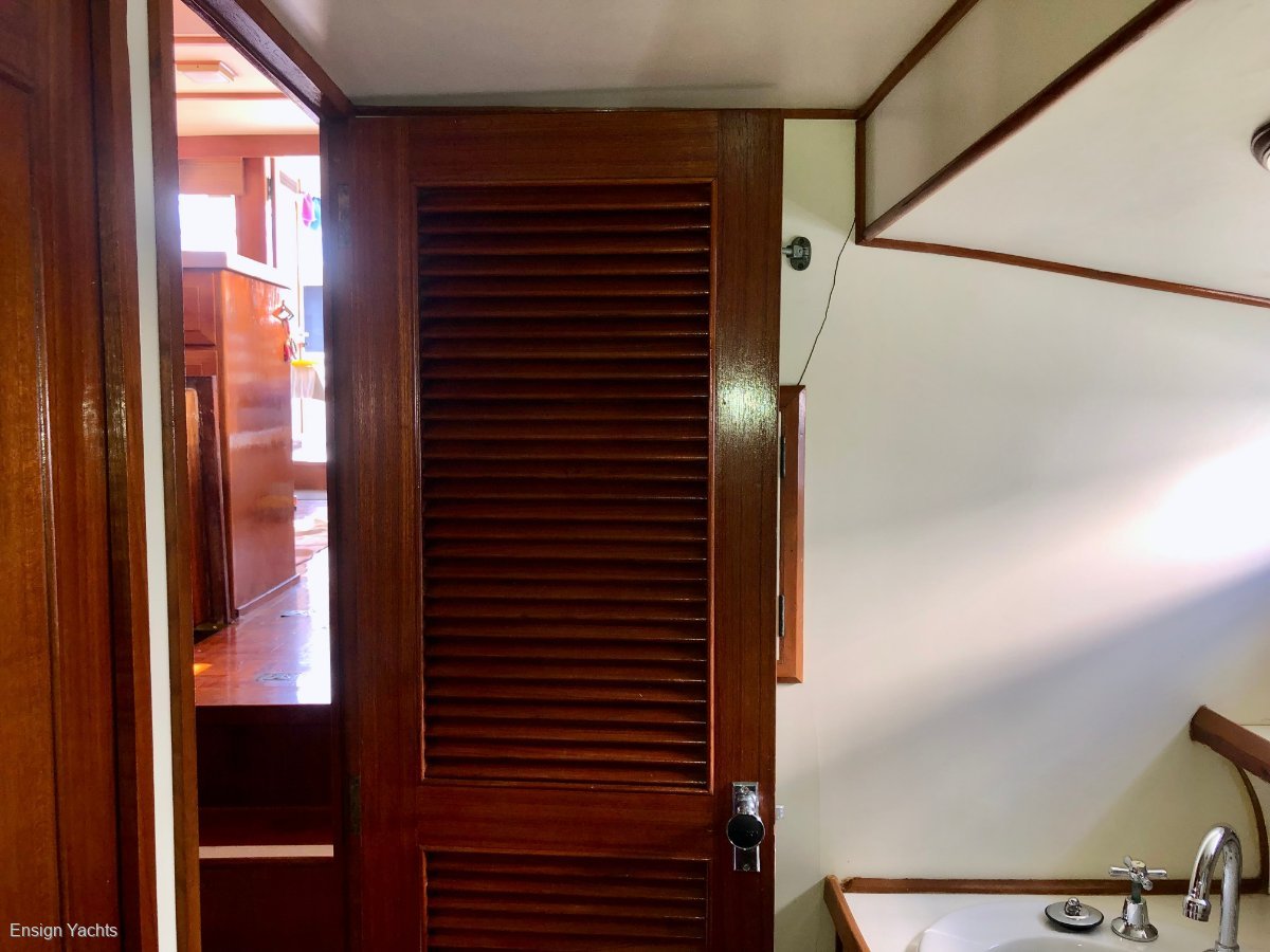 OCEAN ALEXANDER 55 PILOTHOUSE CRUISER