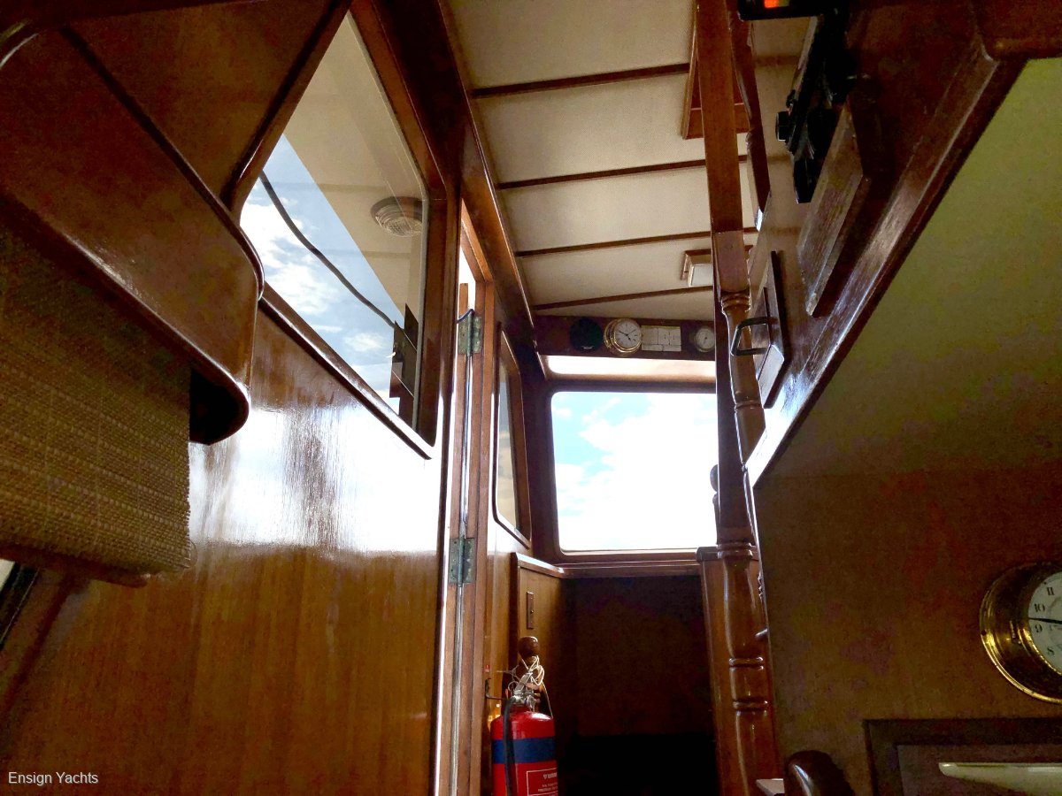 OCEAN ALEXANDER 55 PILOTHOUSE CRUISER