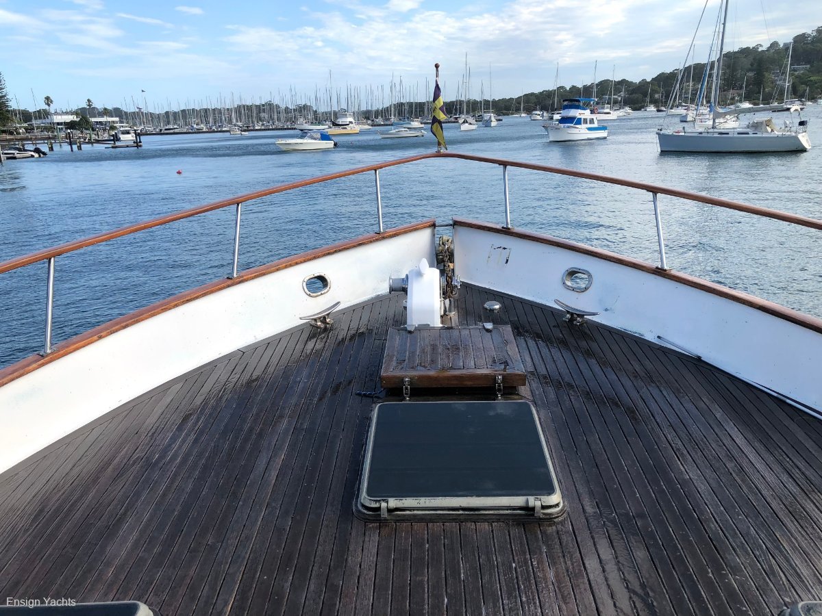 OCEAN ALEXANDER 55 PILOTHOUSE CRUISER