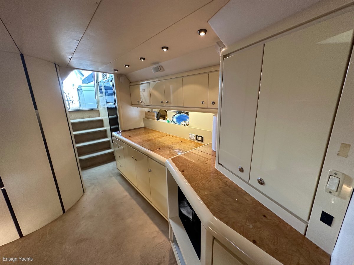 SUNSEEKER 60 RENEGADE HARDTOP CRUISER