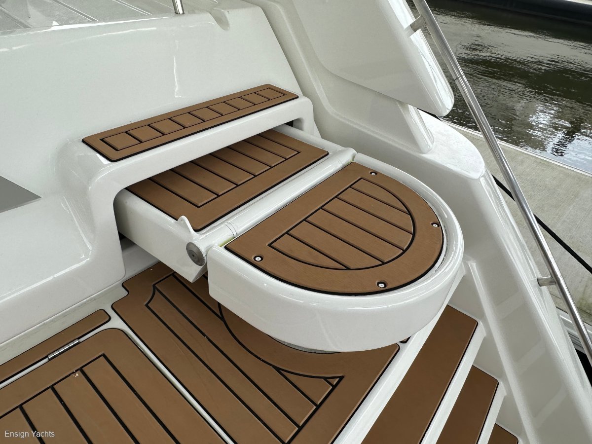 SUNSEEKER 60 RENEGADE HARDTOP CRUISER