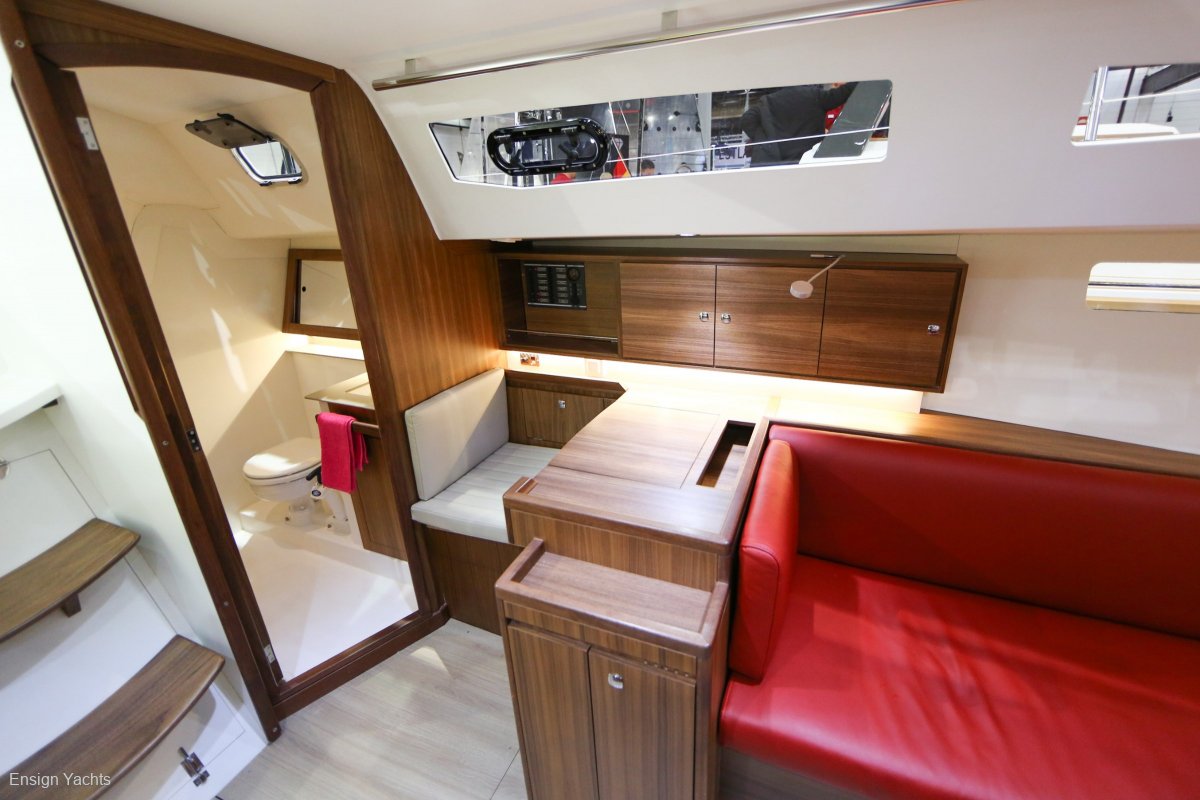 J BOATS J/112E YACHT