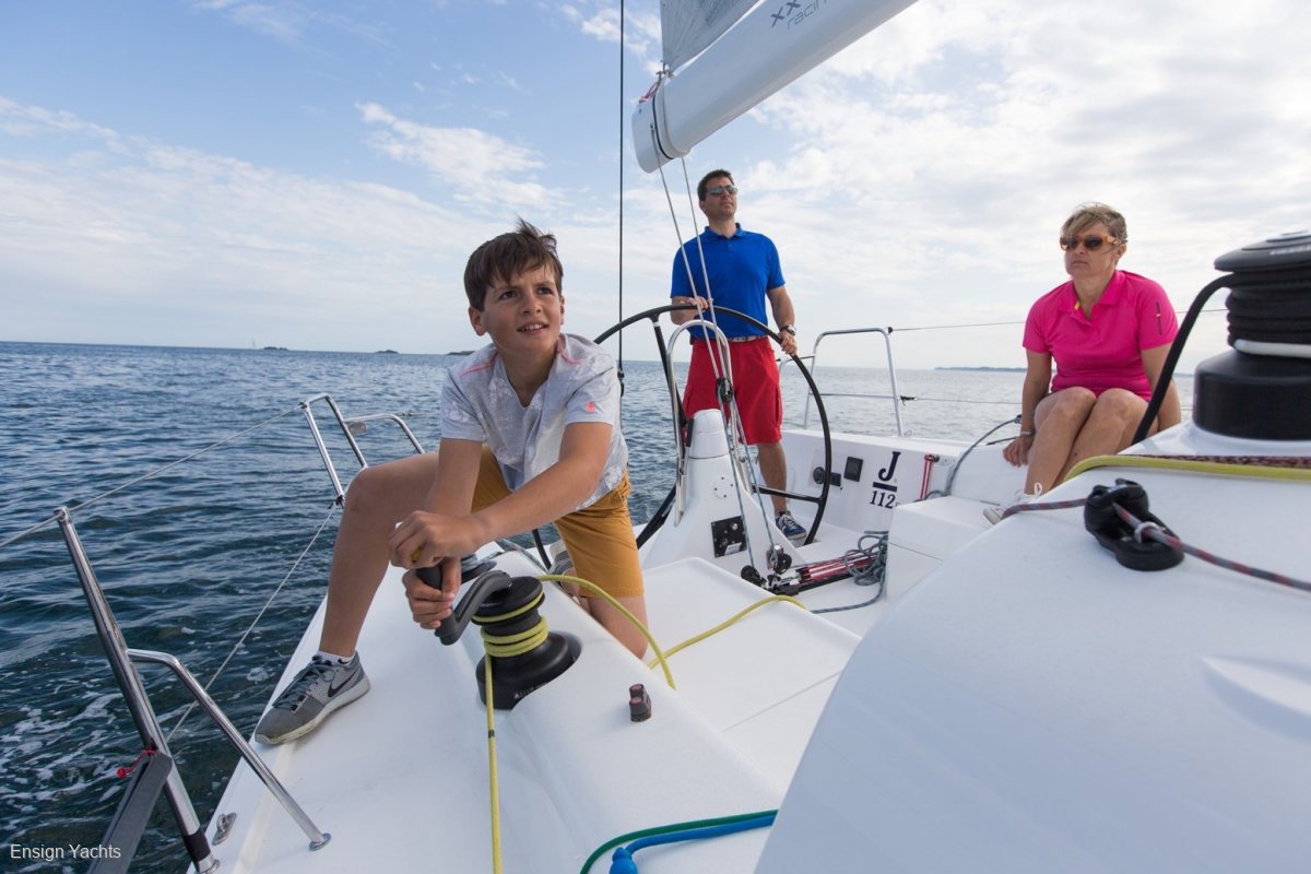 J BOATS J/112E YACHT