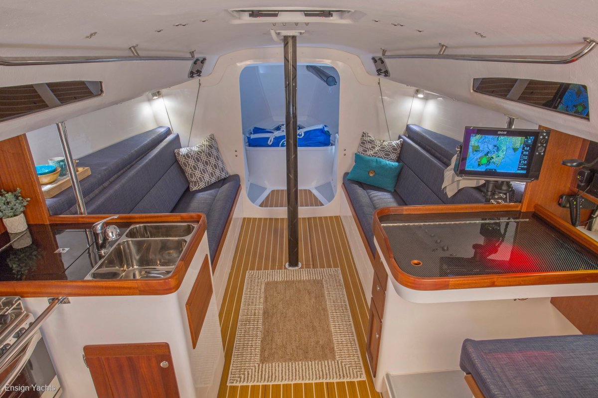J BOATS J/121 SAILBOAT