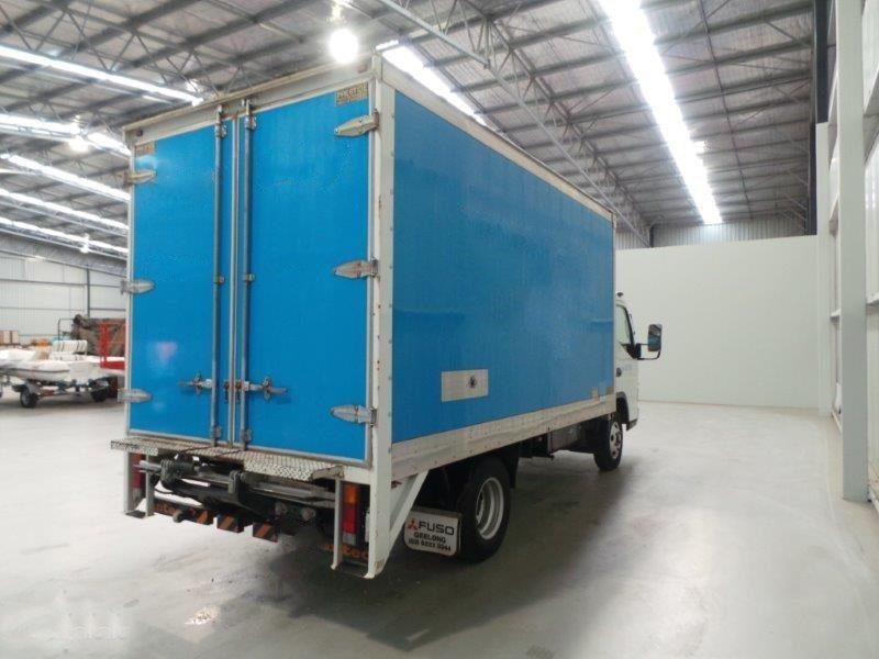 2010 FUSO CANTER PANTECH