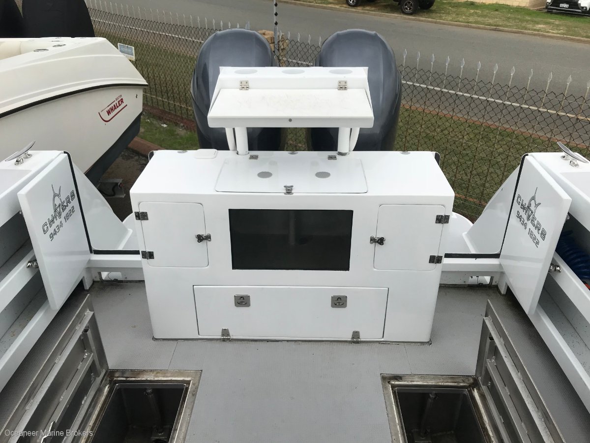 CHIVERS CUSTOM CENTRE CONSOLE