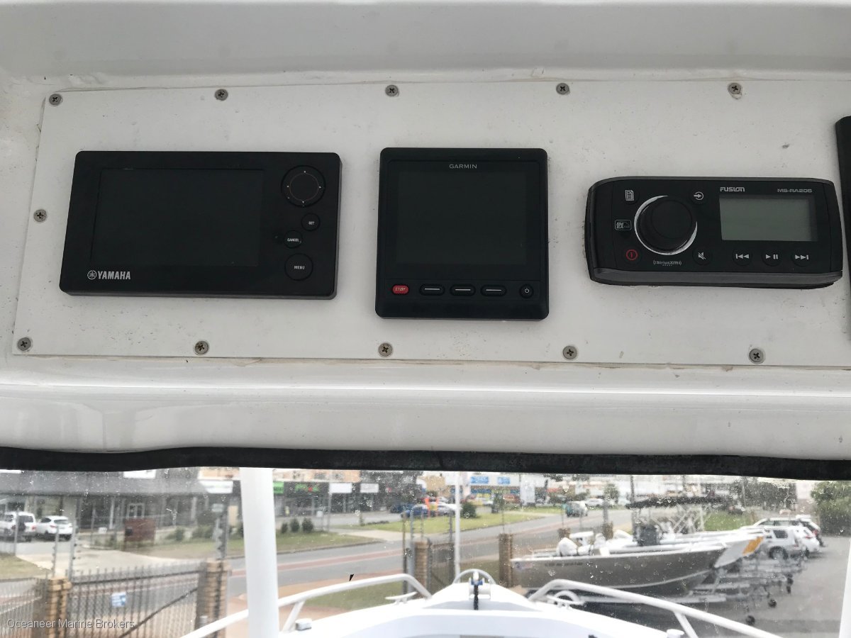 CHIVERS CUSTOM CENTRE CONSOLE