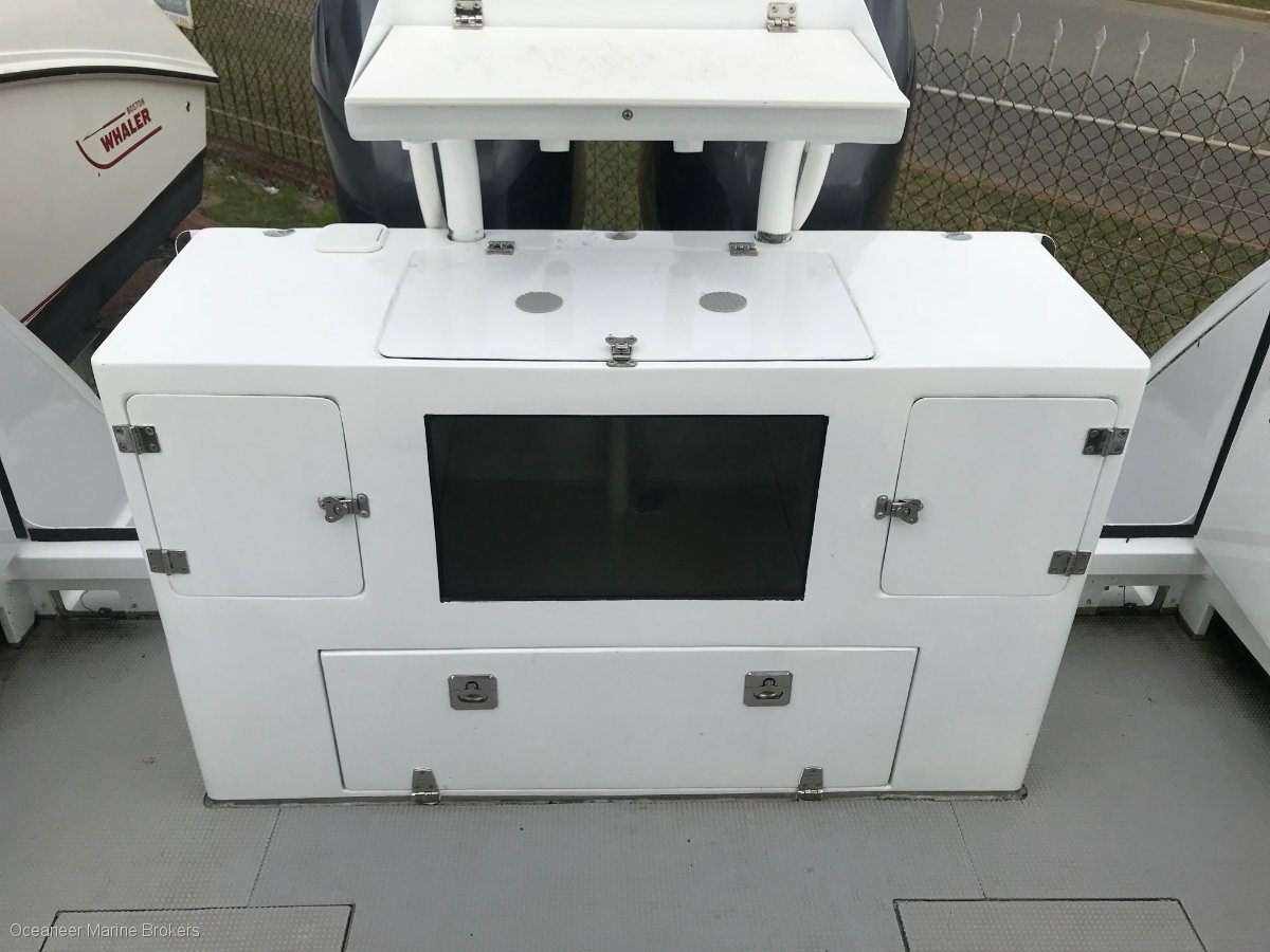 CHIVERS CUSTOM CENTRE CONSOLE