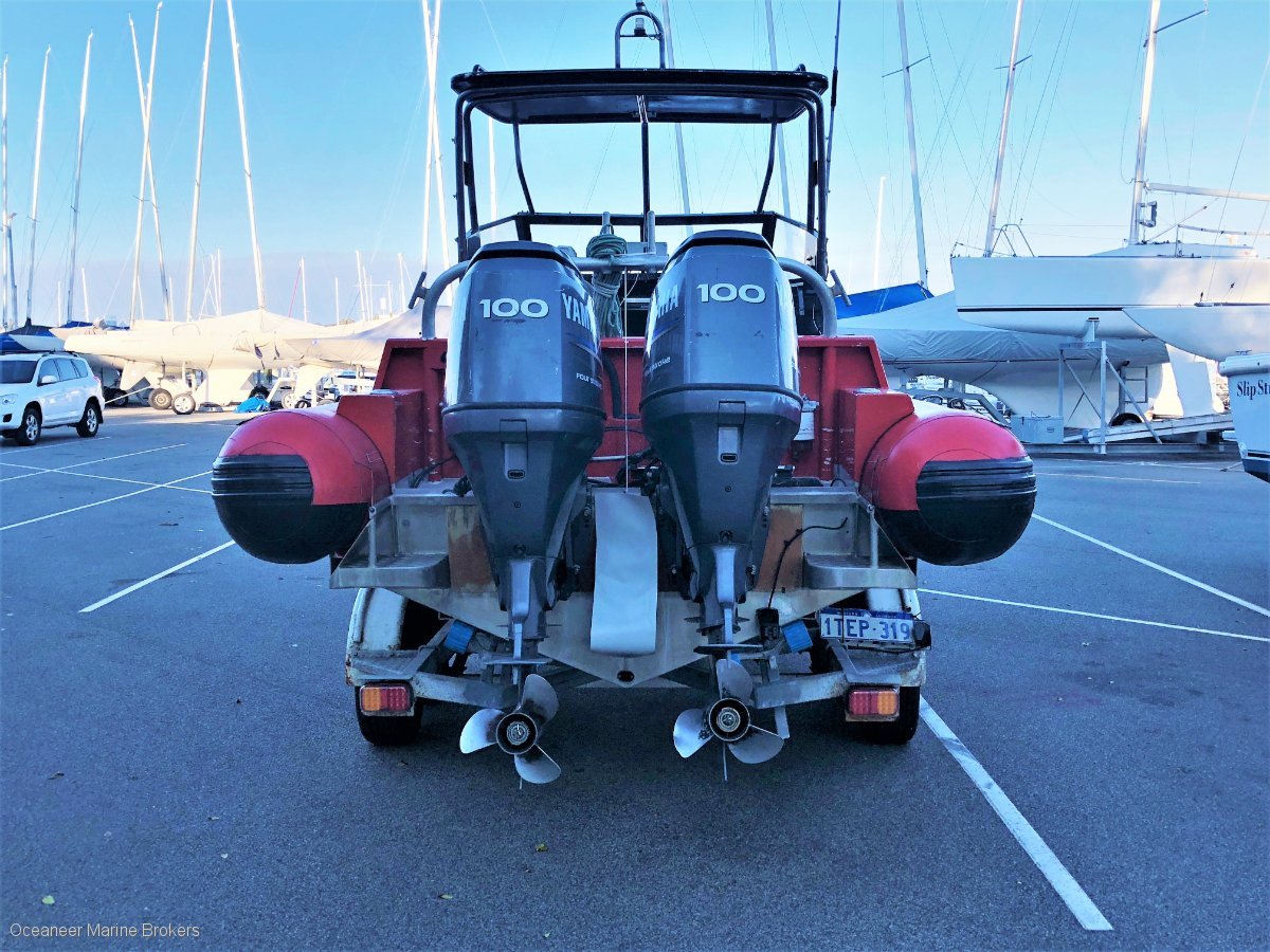 NAIAD 5.8 OFFSHORE CUDDY