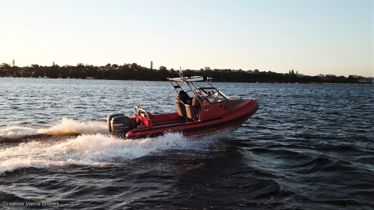 NAIAD 5.8 OFFSHORE CUDDY