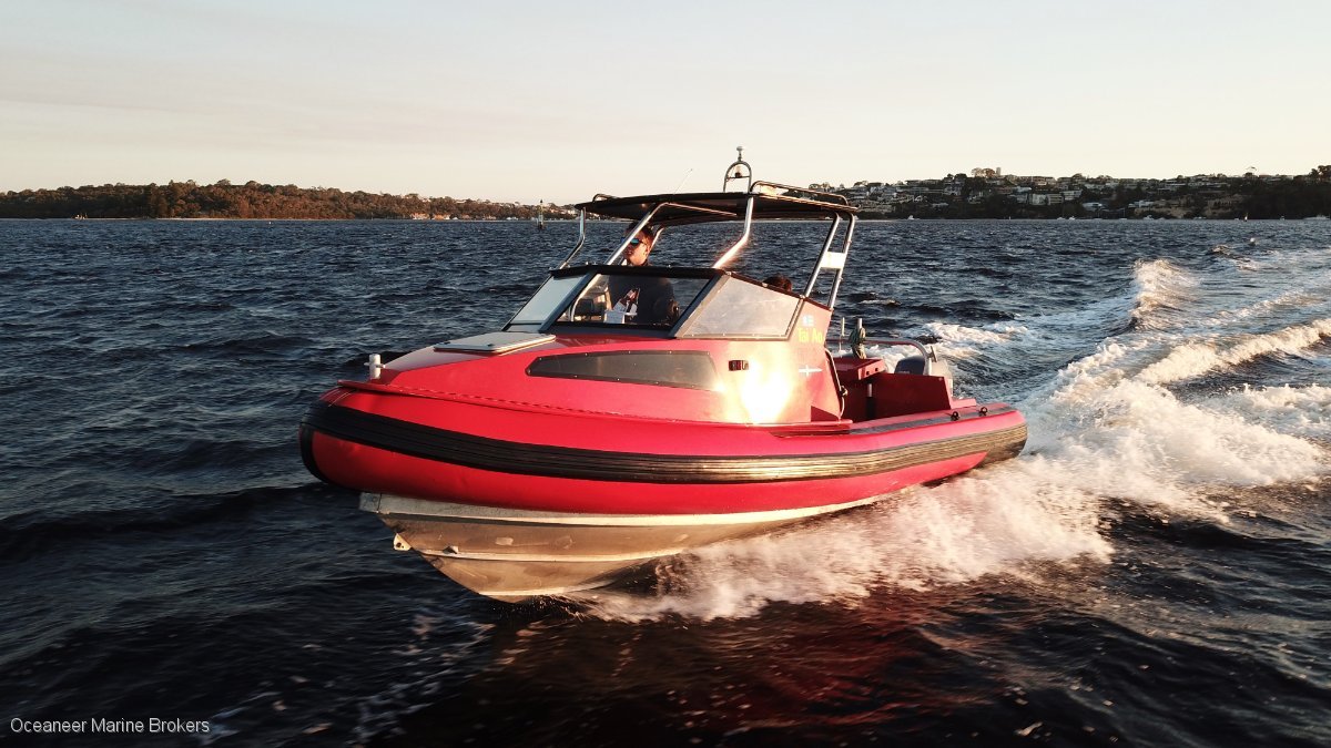 NAIAD 5.8 OFFSHORE CUDDY