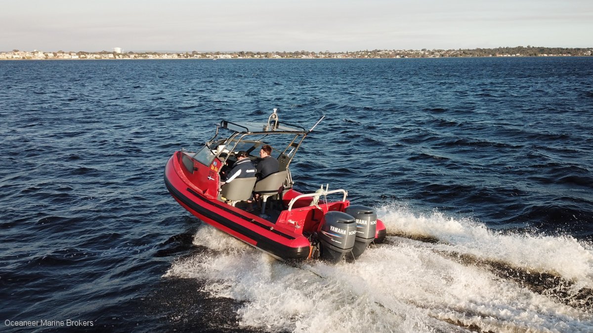 NAIAD 5.8 OFFSHORE CUDDY