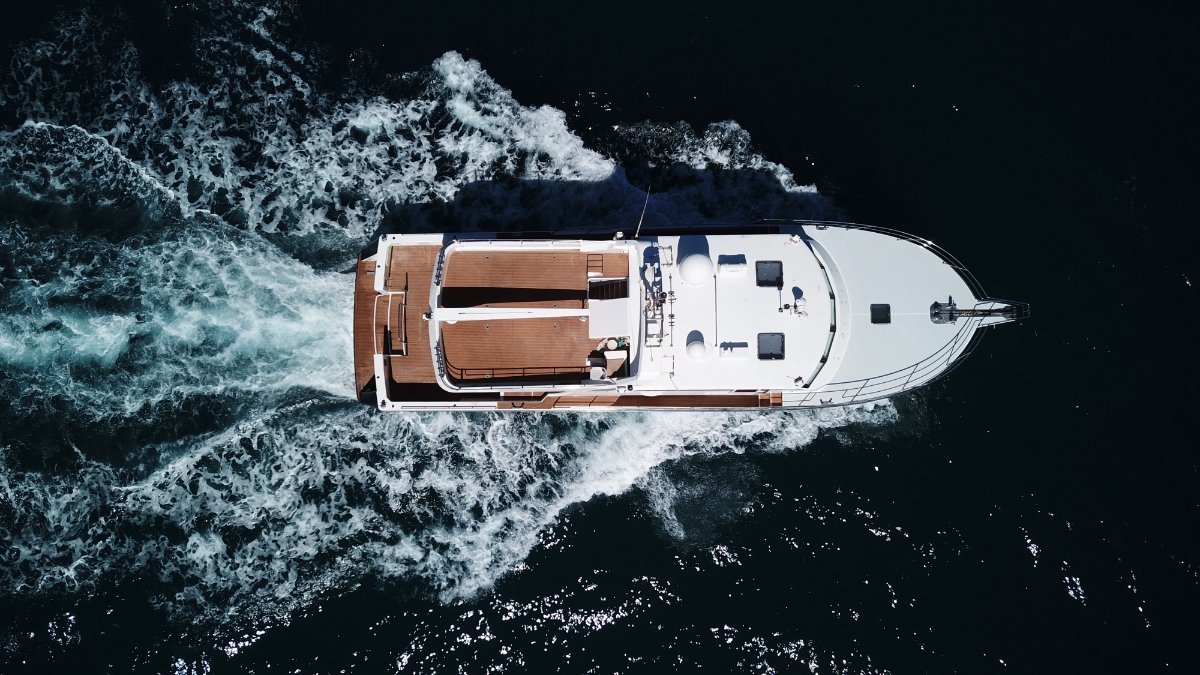 PETER MILNER CHARTER VESSEL