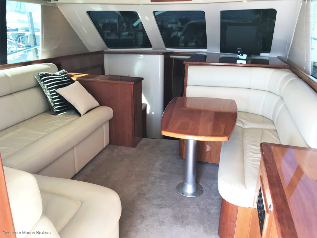 2009 RIVIERA 38 FLYBRIDGE