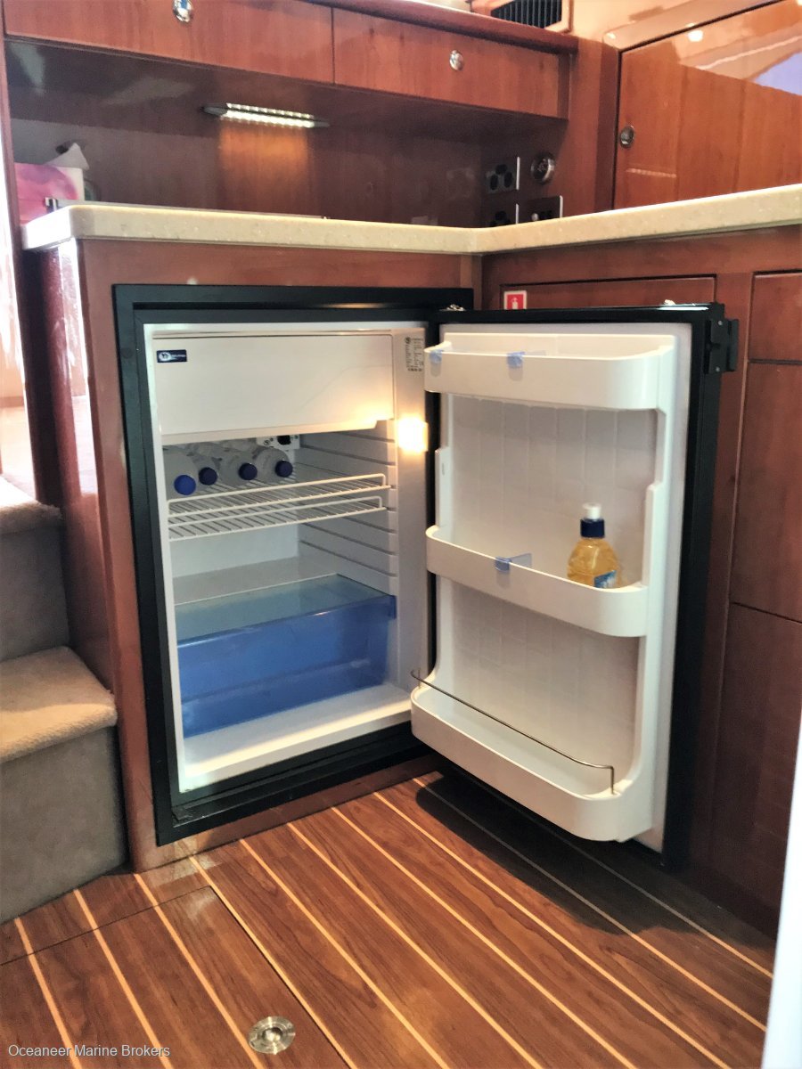 2009 RIVIERA 38 FLYBRIDGE