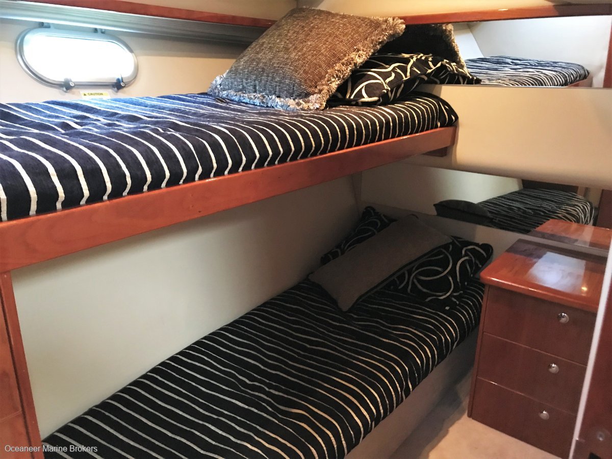 2009 RIVIERA 38 FLYBRIDGE