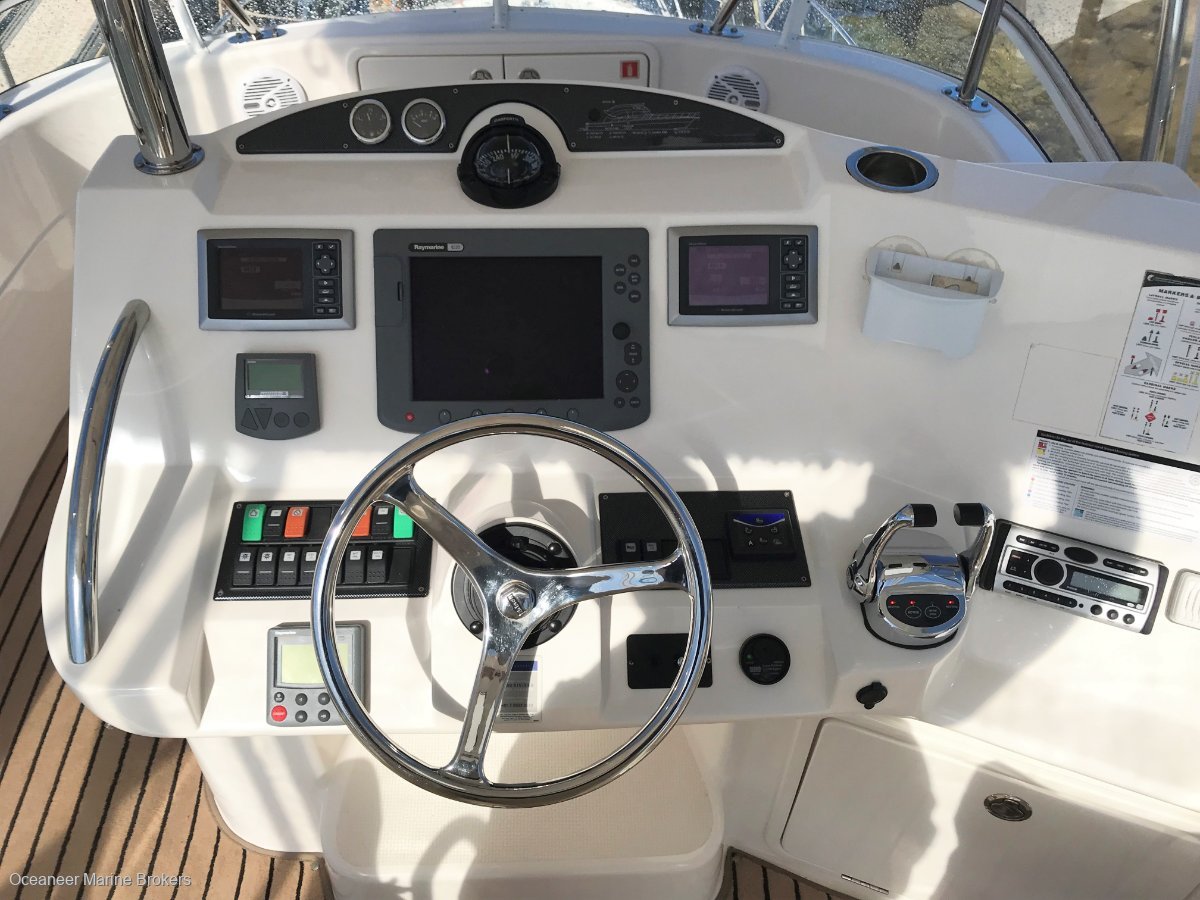2009 RIVIERA 38 FLYBRIDGE