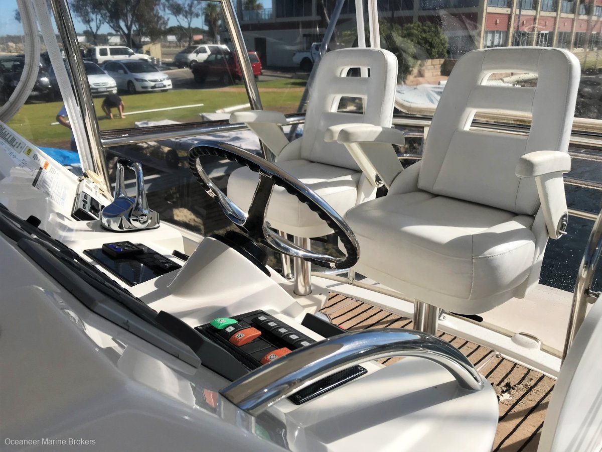 2009 RIVIERA 38 FLYBRIDGE
