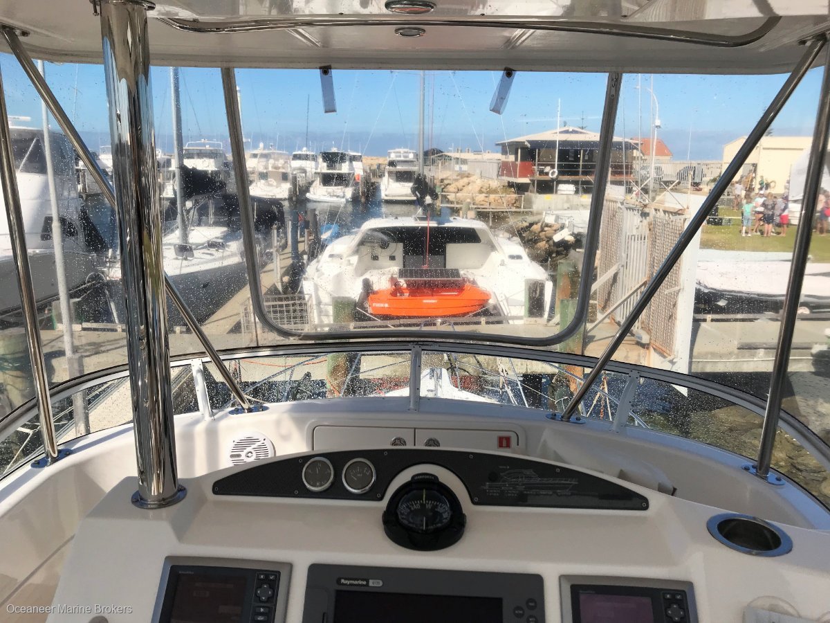 2009 RIVIERA 38 FLYBRIDGE
