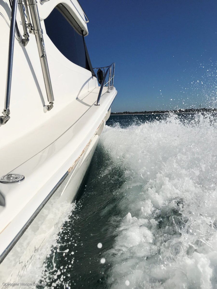 2009 RIVIERA 38 FLYBRIDGE