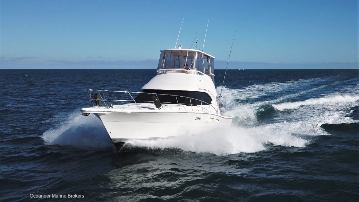 2009 RIVIERA 38 FLYBRIDGE