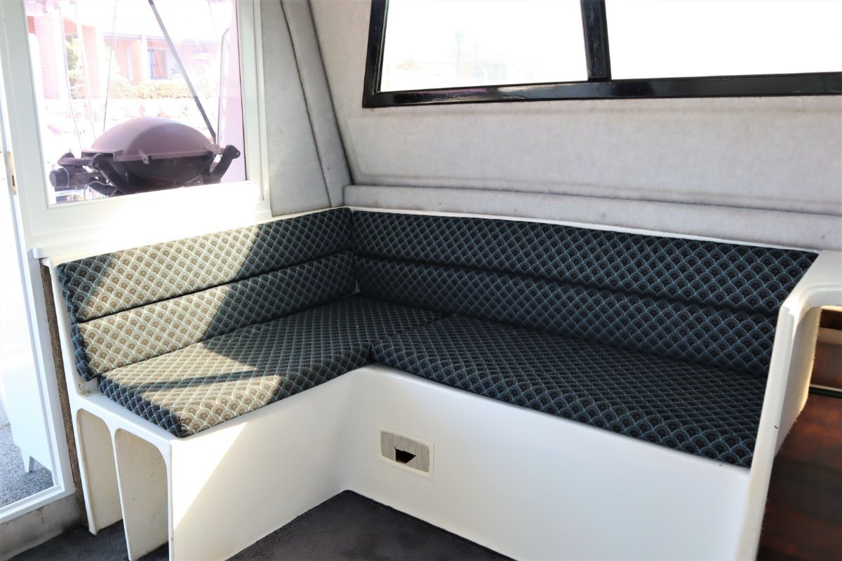 T CRAFT 32 CATAMARAN