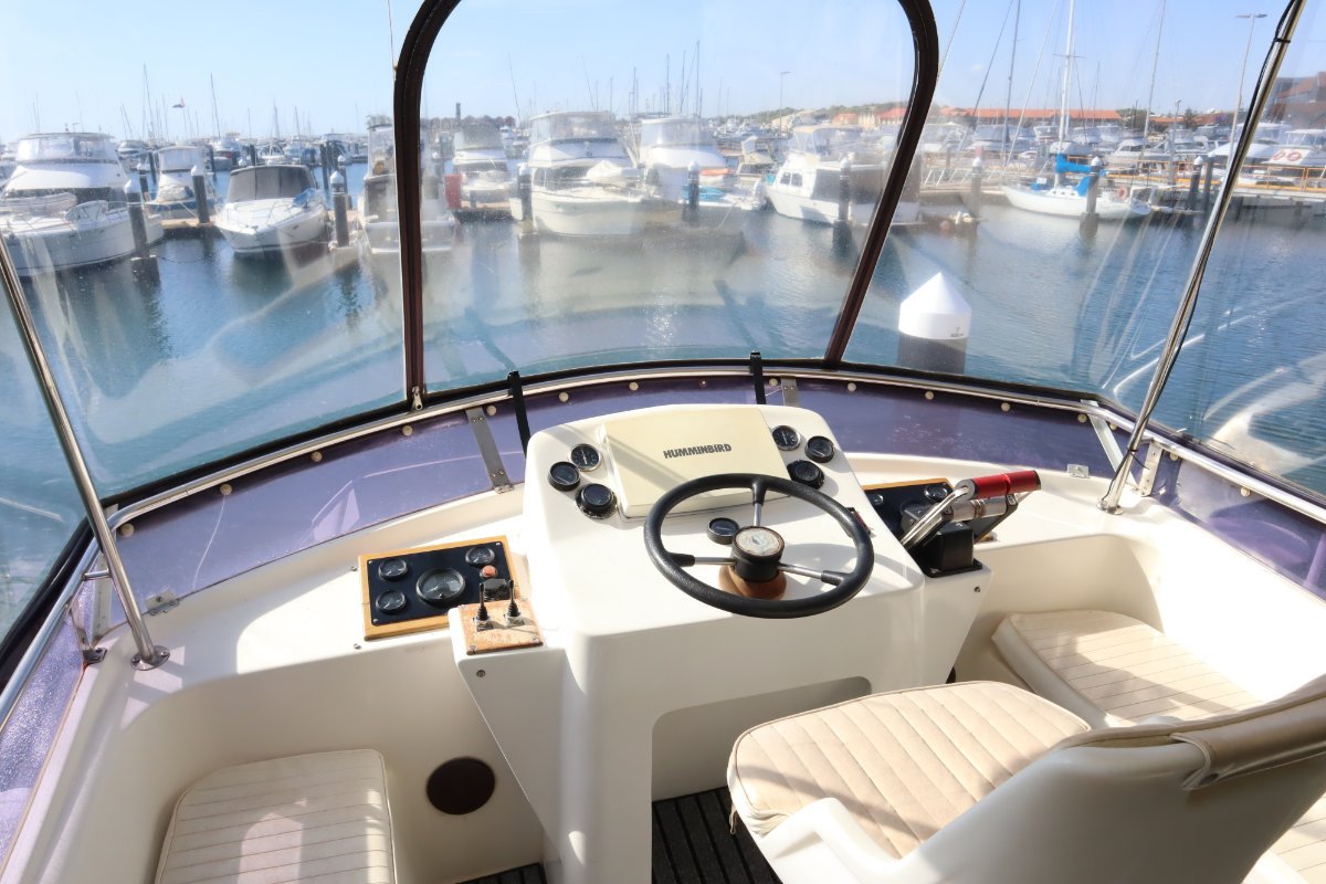 T CRAFT 32 CATAMARAN