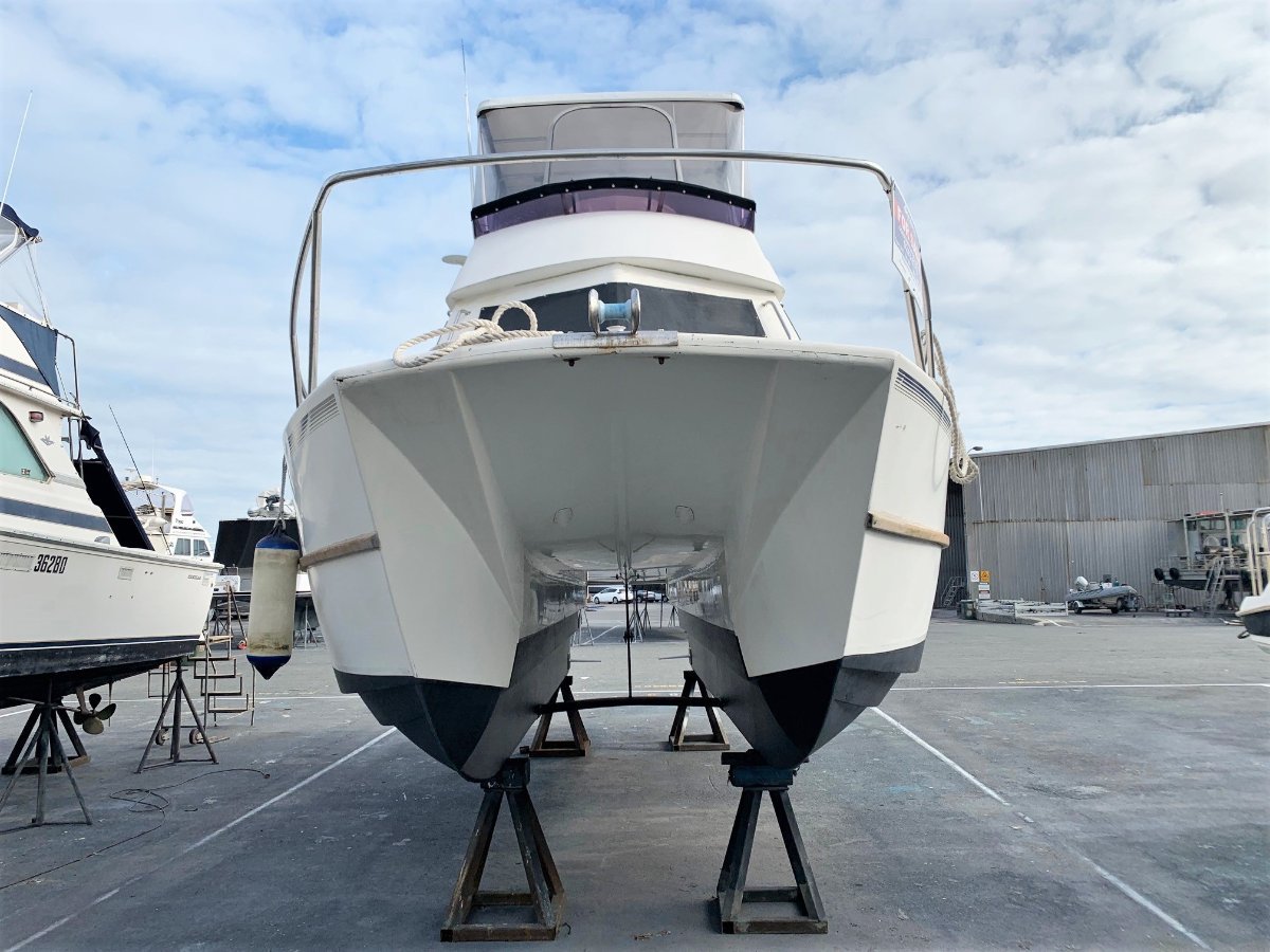 T CRAFT 32 CATAMARAN