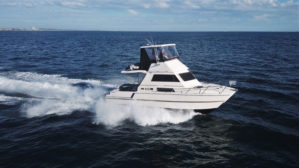 T CRAFT 32 CATAMARAN