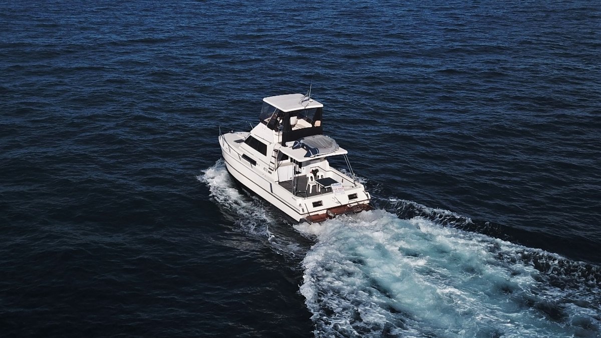 T CRAFT 32 CATAMARAN