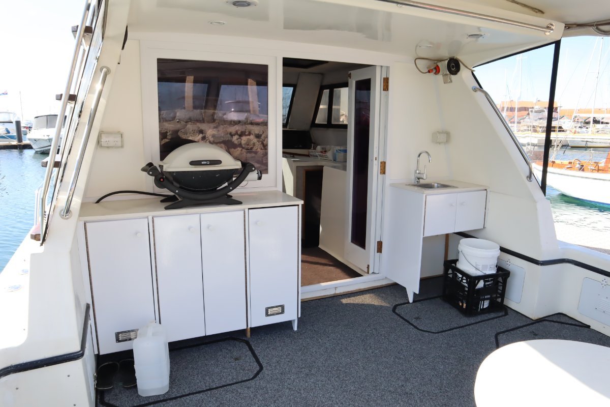 T CRAFT 32 CATAMARAN