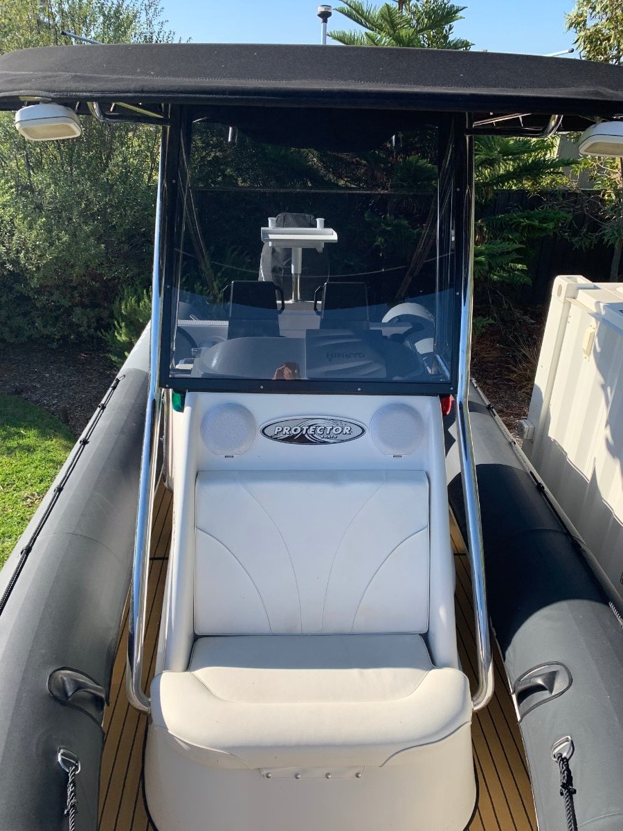 PROTECTOR 7.50 CENTRE CONSOLE