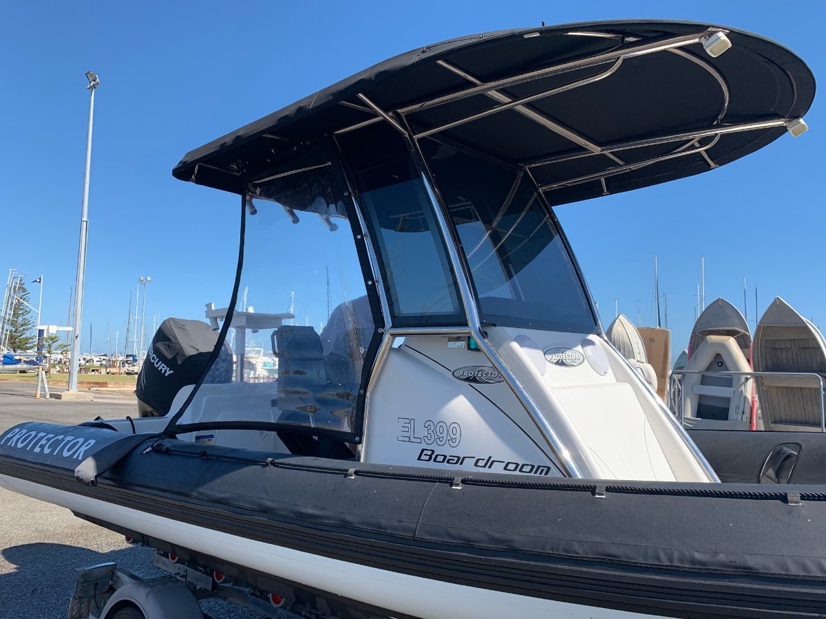 PROTECTOR 7.50 CENTRE CONSOLE