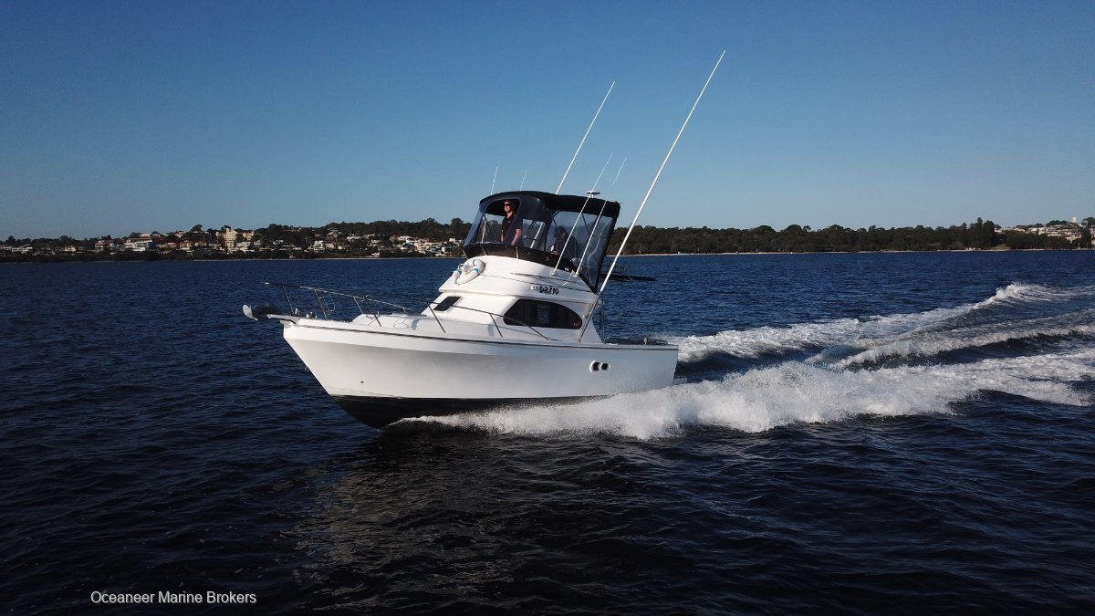 2004 BLACK WATCH 26 FLYBRIDGE