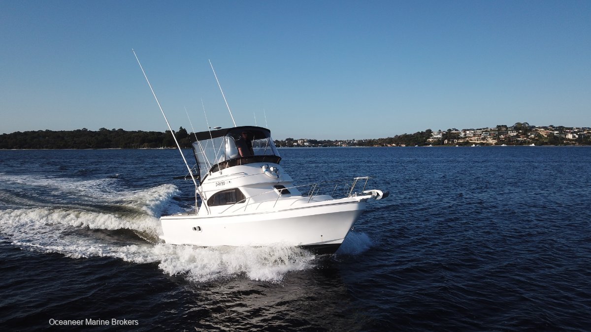 2004 BLACK WATCH 26 FLYBRIDGE