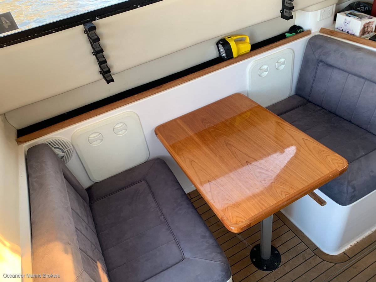 2004 BLACK WATCH 26 FLYBRIDGE
