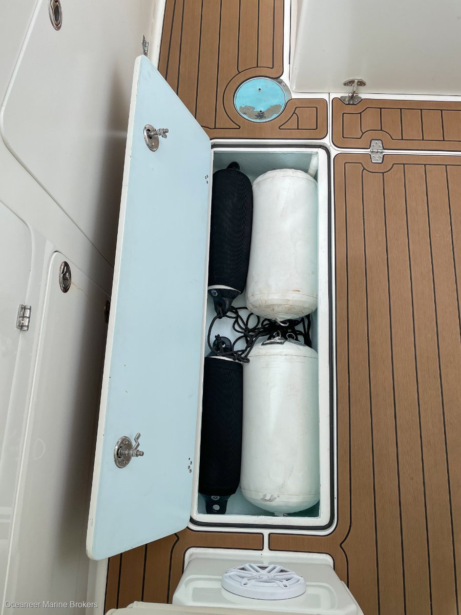2019 CARIBBEAN REEF RUNNER 21 CRUISER
