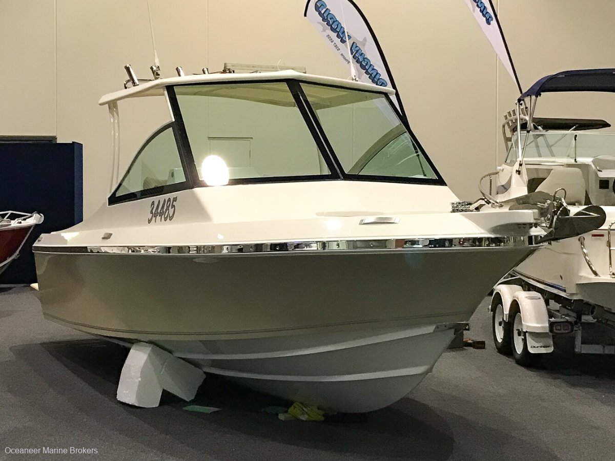 2019 CARIBBEAN REEF RUNNER 21 CRUISER