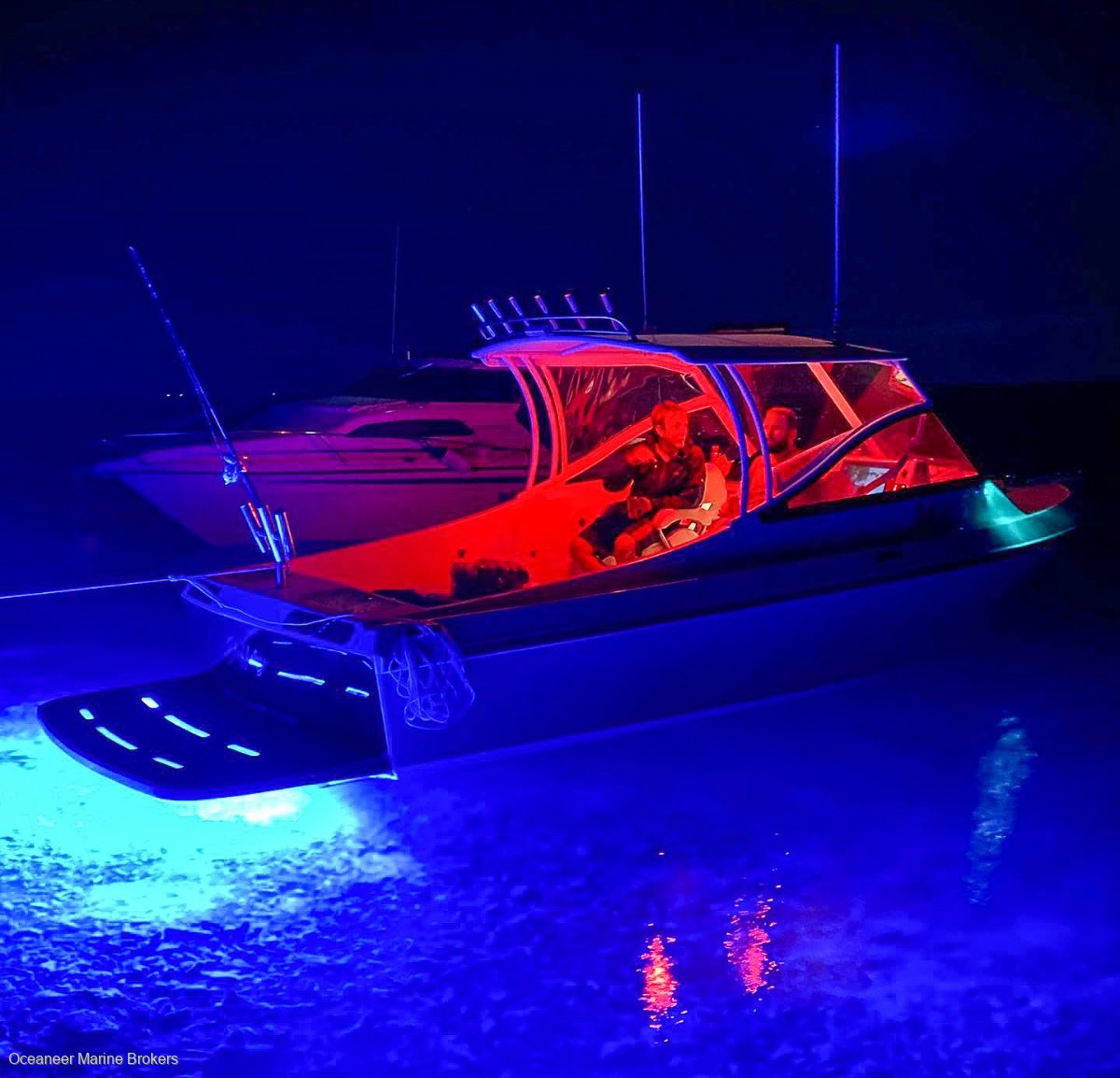 2019 CARIBBEAN REEF RUNNER 21 CRUISER