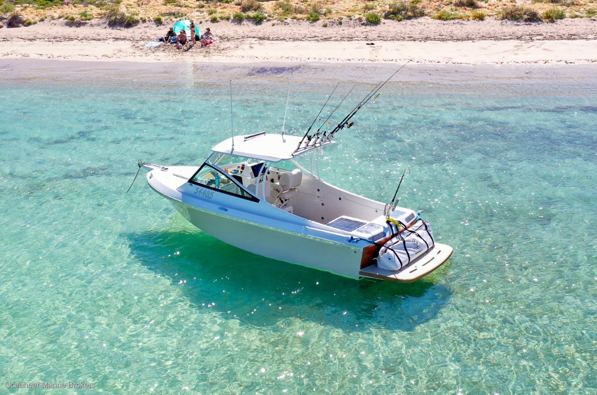 2019 CARIBBEAN REEF RUNNER 21 CRUISER