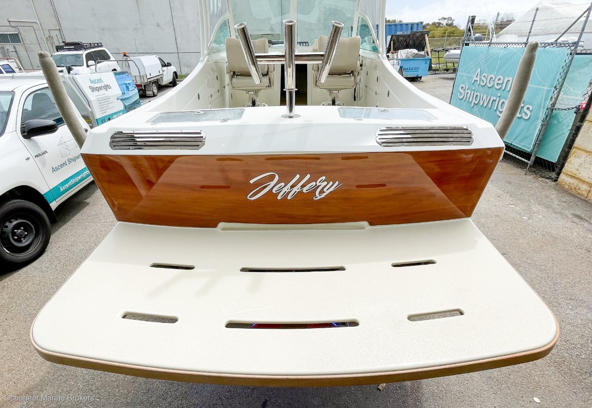2019 CARIBBEAN REEF RUNNER 21 CRUISER