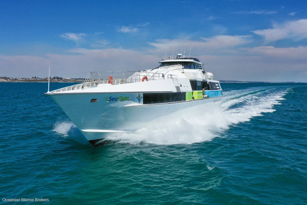 1995 WAVEMASTER HIGH SPEED FERRY