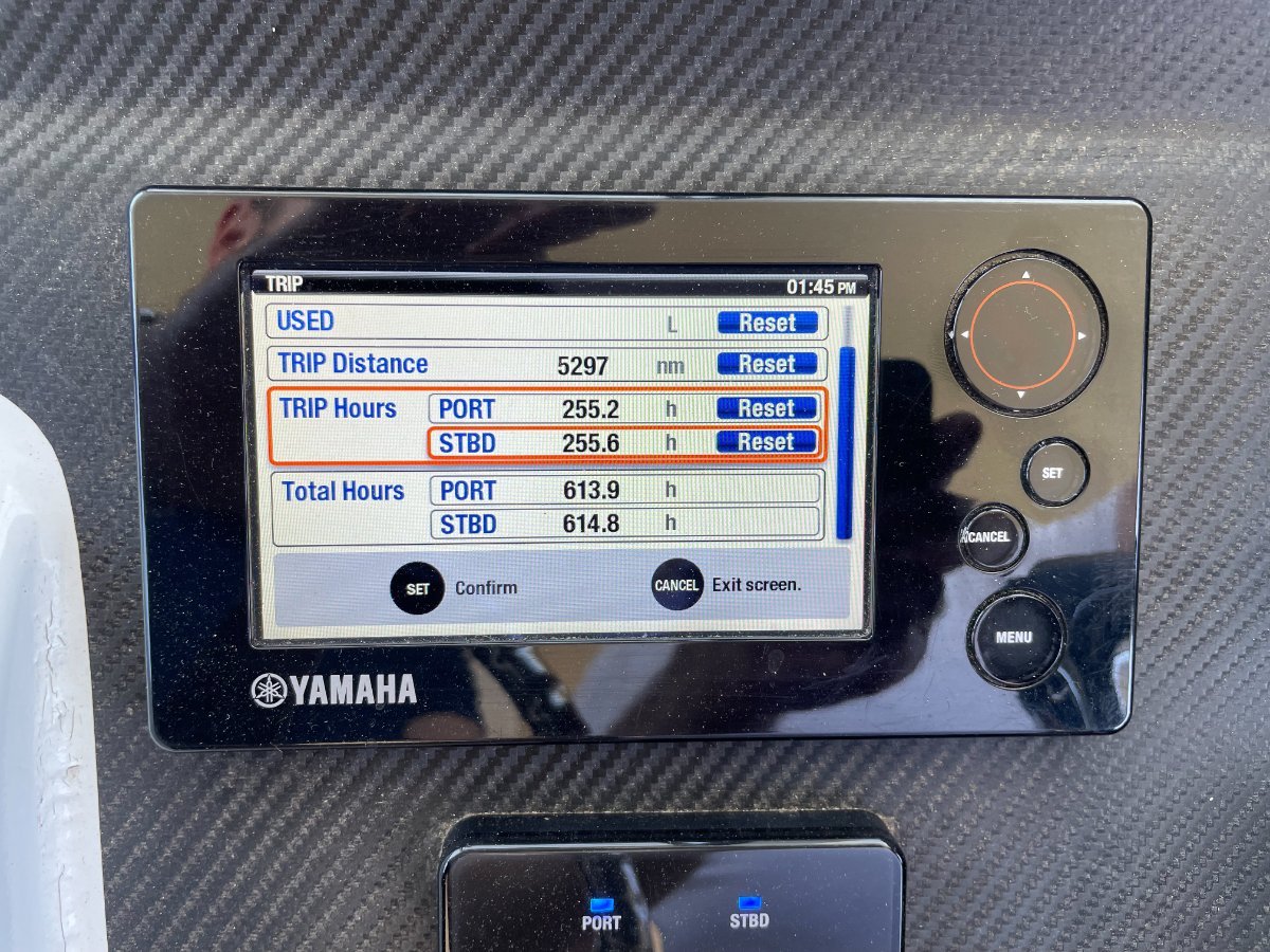 OUTLAW BOATS 10.70M