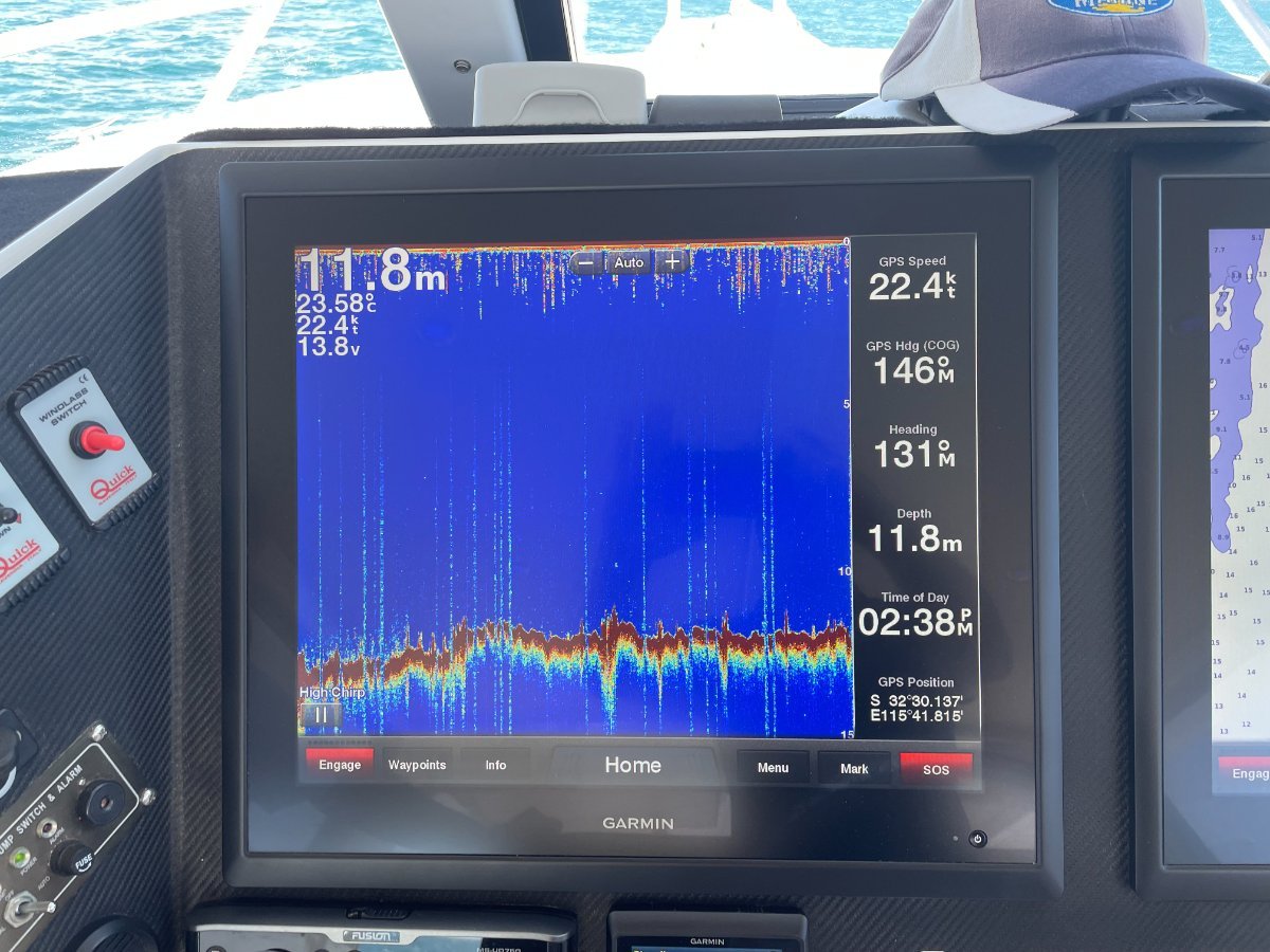 OUTLAW BOATS 10.70M