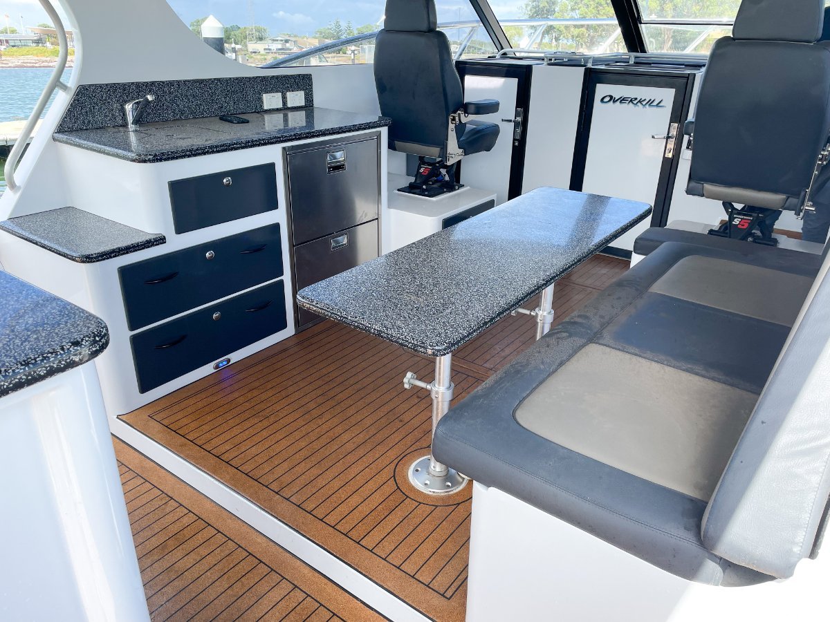 2021 OUTLAW BOATS 10.0M CATAMARAN