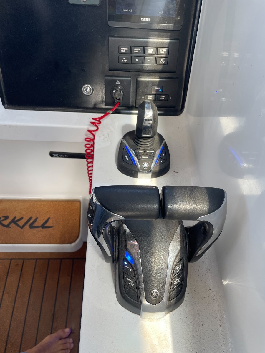 2021 OUTLAW BOATS 10.0M CATAMARAN