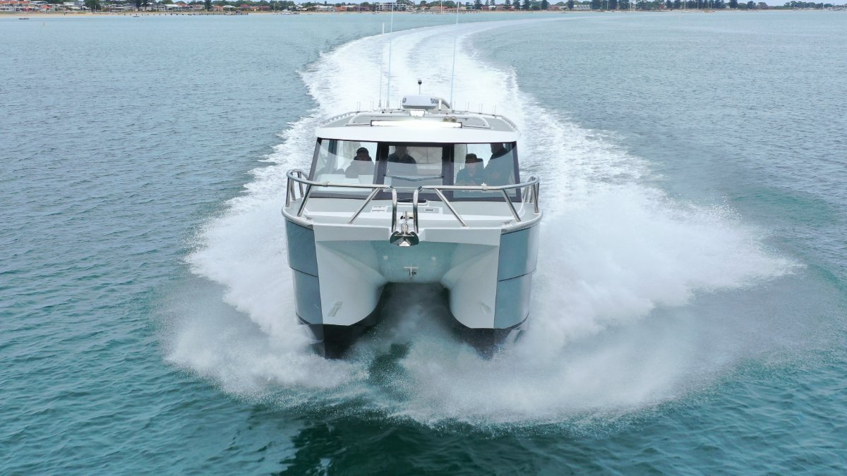 2021 OUTLAW BOATS 10.0M CATAMARAN