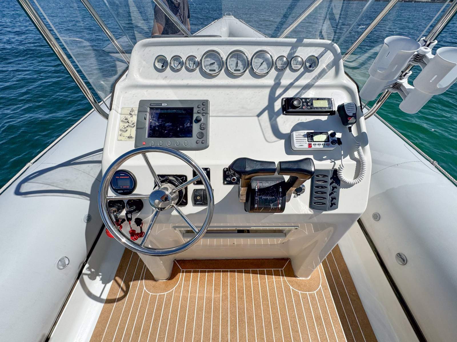 GEMINI ELITE 850 RUNABOUT