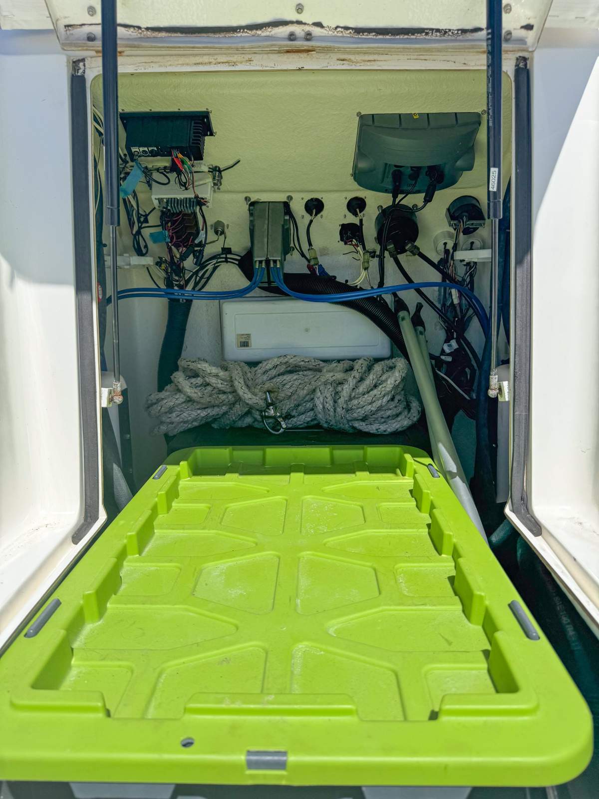 GEMINI ELITE 850 RUNABOUT